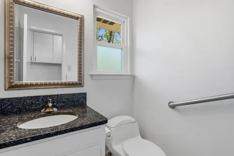 $725,000 | 10712 Fountainbleu Circle, Austin, TX 78750