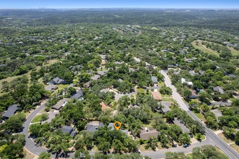 $725,000 | 10712 Fountainbleu Circle, Austin, TX 78750