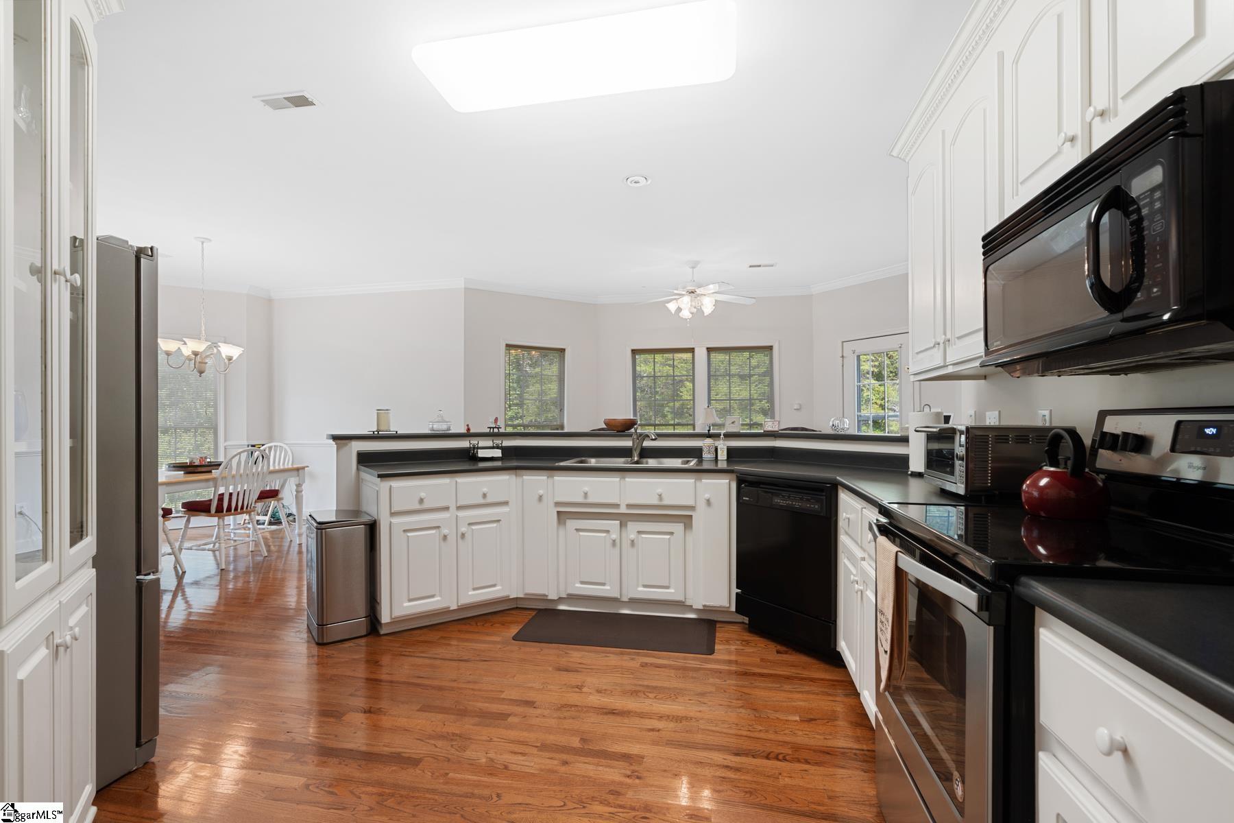 122 Chatim Ridge Court Lyman, SC 29365 - Photo 10 of 36 Gallery Image 10