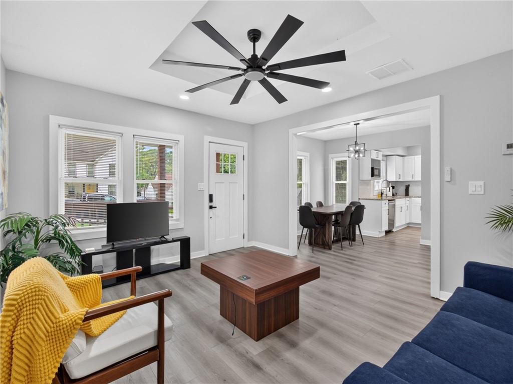 1673 Richland Road Southwest Atlanta, GA 30311 - Photo 7 of 41 Gallery Image 7