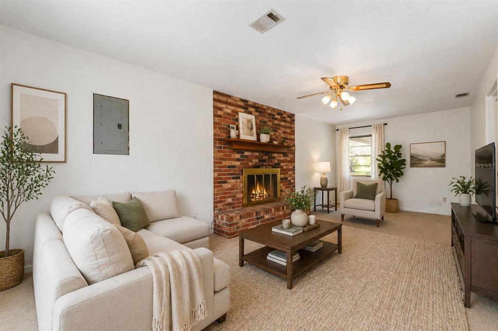 415 Southeast Adams Street High Springs, FL 32643 - Photo 18 of 52