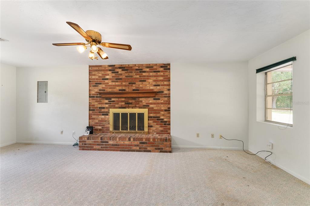 415 Southeast Adams Street High Springs, FL 32643 - Photo 20 of 52