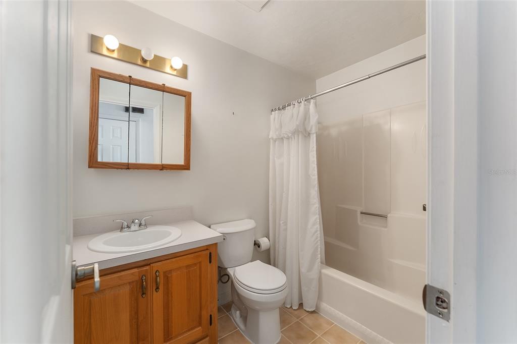 415 Southeast Adams Street High Springs, FL 32643 - Photo 37 of 52