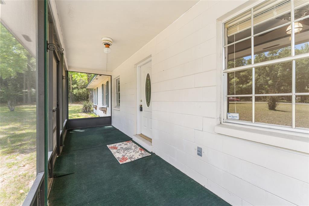 415 Southeast Adams Street High Springs, FL 32643 - Photo 4 of 52