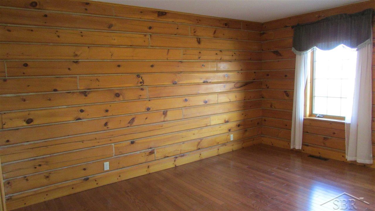 4470 Lone Road Freeland, MI 48623 - Photo 17 of 49 31240036-16.JPG