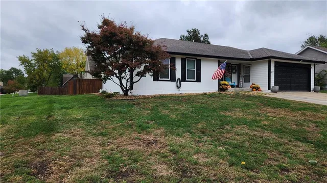 $345,000 | 812 Appleblossom, Excelsior Springs, MO 64024