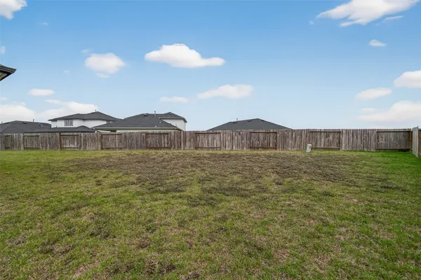 $2,650 | 7935 Brumbly Lane, Rosharon, TX 77583