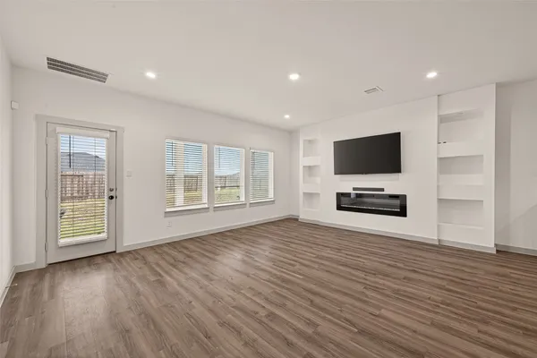 $2,650 | 7935 Brumbly Lane, Rosharon, TX 77583