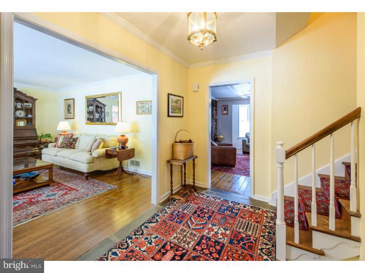 35 Old Covered Bridge Road Newtown Square, PA 19073 - Photo 3 of 25 Foyer