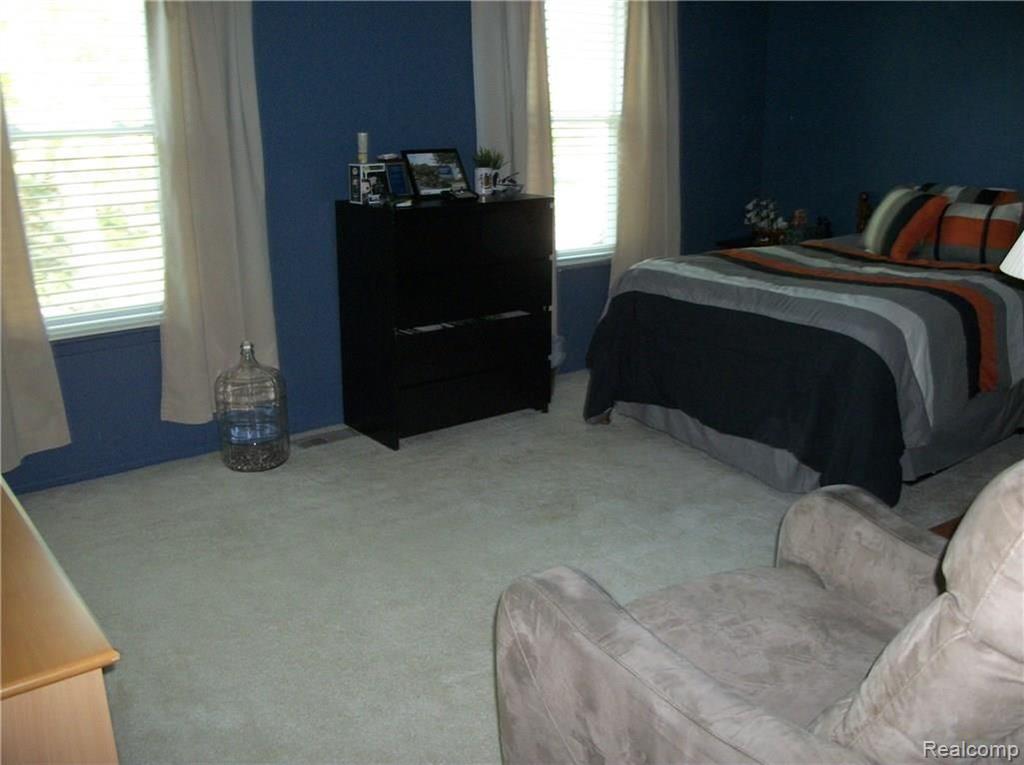 36125 Fredericksburg Road Farmington Hills, MI 48331 - Photo 45 of 63
