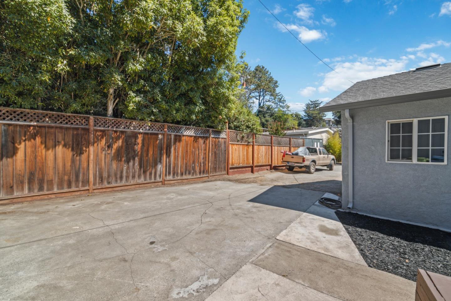 19 Jolley Way Scotts Valley, CA 95066 - Photo 37 of 56 a view of a backyard of a house