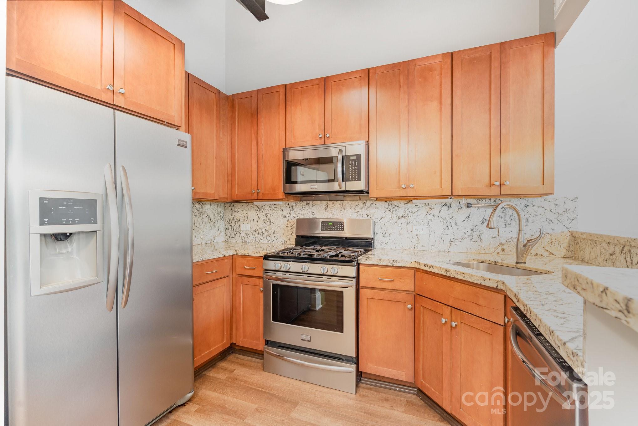 3920 Sharon Road, Unit 215 Charlotte, NC 28211 - Photo 4 of 21 Gallery Image 4