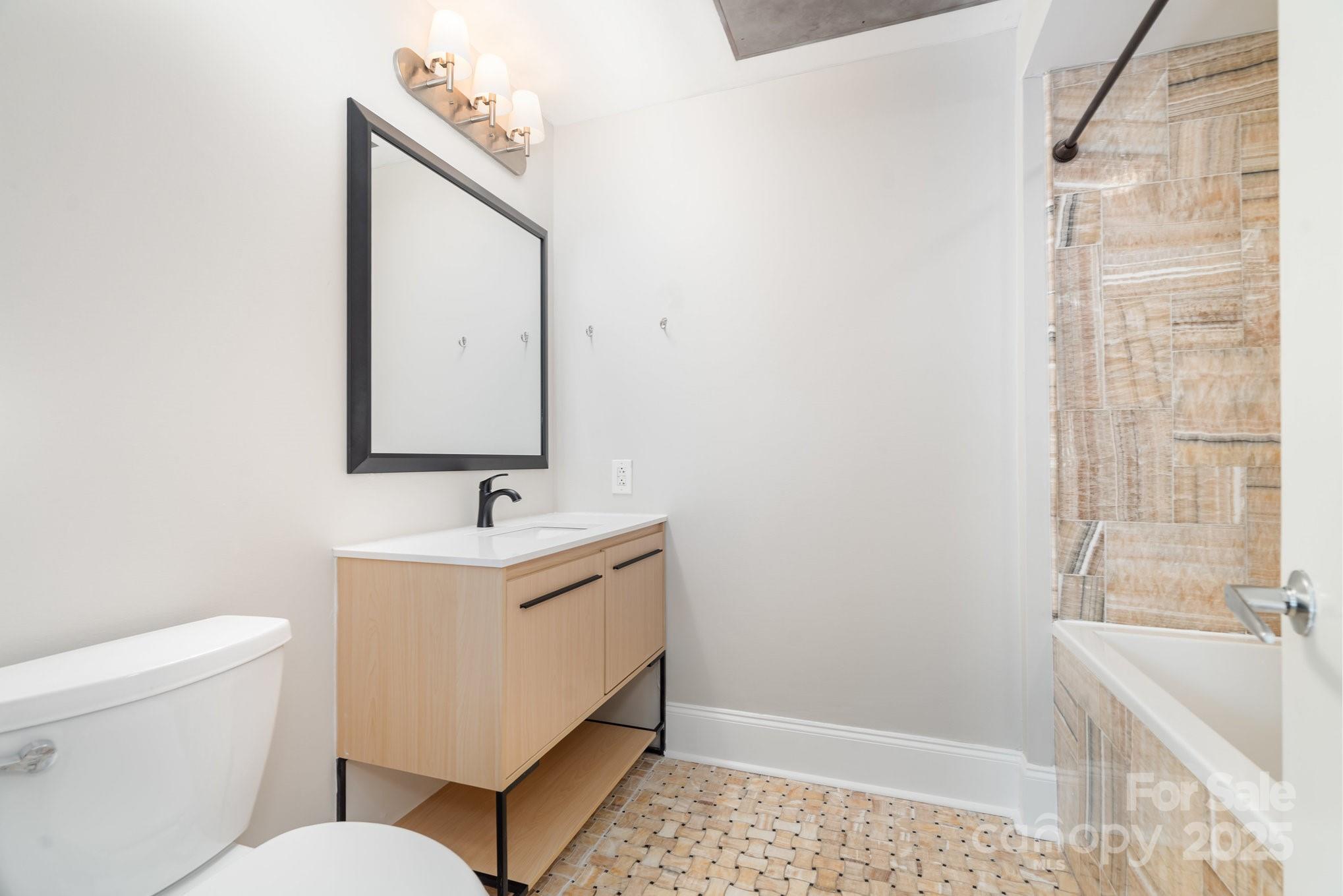 3920 Sharon Road, Unit 215 Charlotte, NC 28211 - Photo 10 of 21 Gallery Image 10