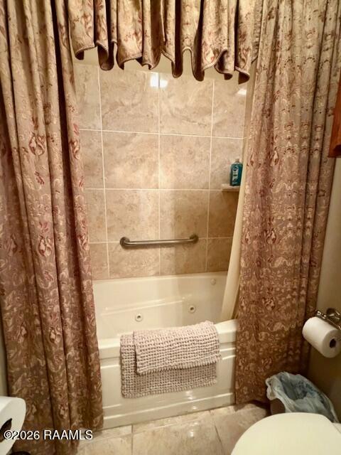 4017 Coco Miquel Road New Iberia, LA 70560 - Photo 22 of 27 Jacuzzi Tub