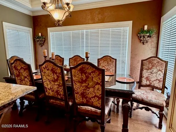 $2,800 | 4017 Coco Miquel Road, New Iberia, LA 70560