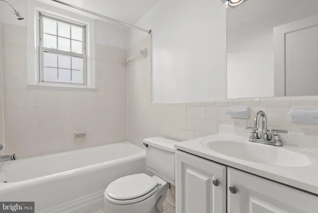 a car parked in the yard