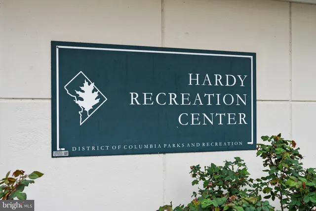 $329,900 | 4491 MacArthur Boulevard Northwest, Unit 303, Washington, DC 20007