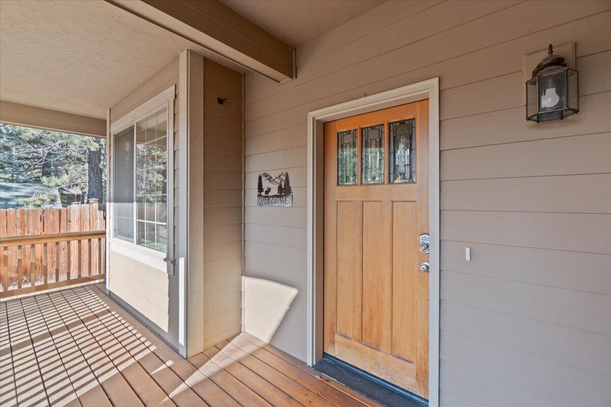 16870 Downey Road Bend, OR 97707 - Photo 7 of 56 08-16-print-Riley Visuals-16