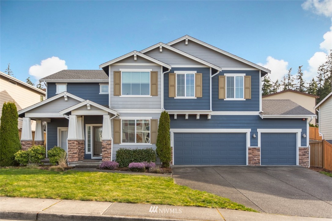 1025 Ridge Street Mukilteo, WA 98275 - Photo 1 of 25 Gallery Image 1