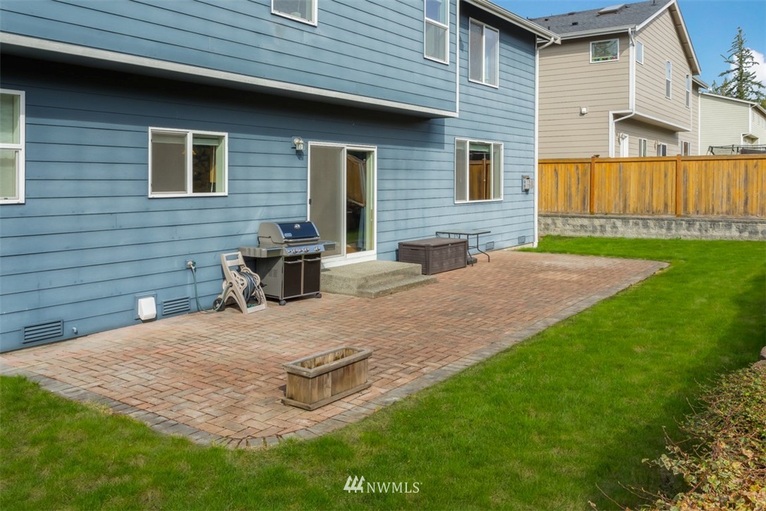 1025 Ridge Street Mukilteo, WA 98275 - Photo 5 of 25 Gallery Image 5