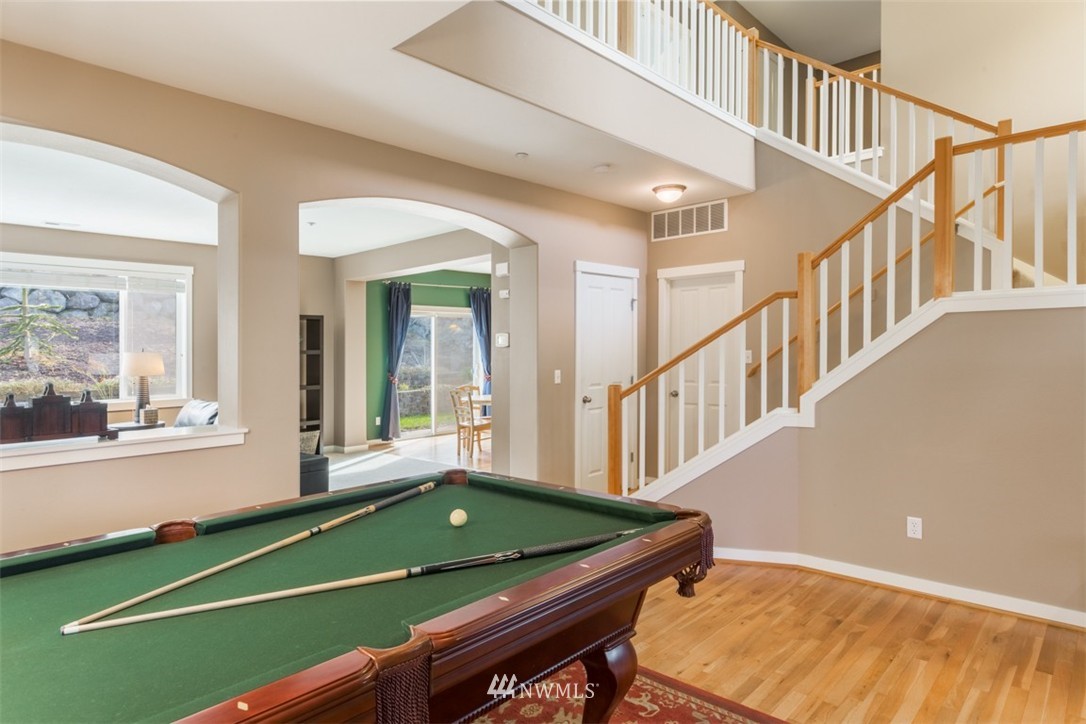 1025 Ridge Street Mukilteo, WA 98275 - Photo 7 of 25 Gallery Image 7