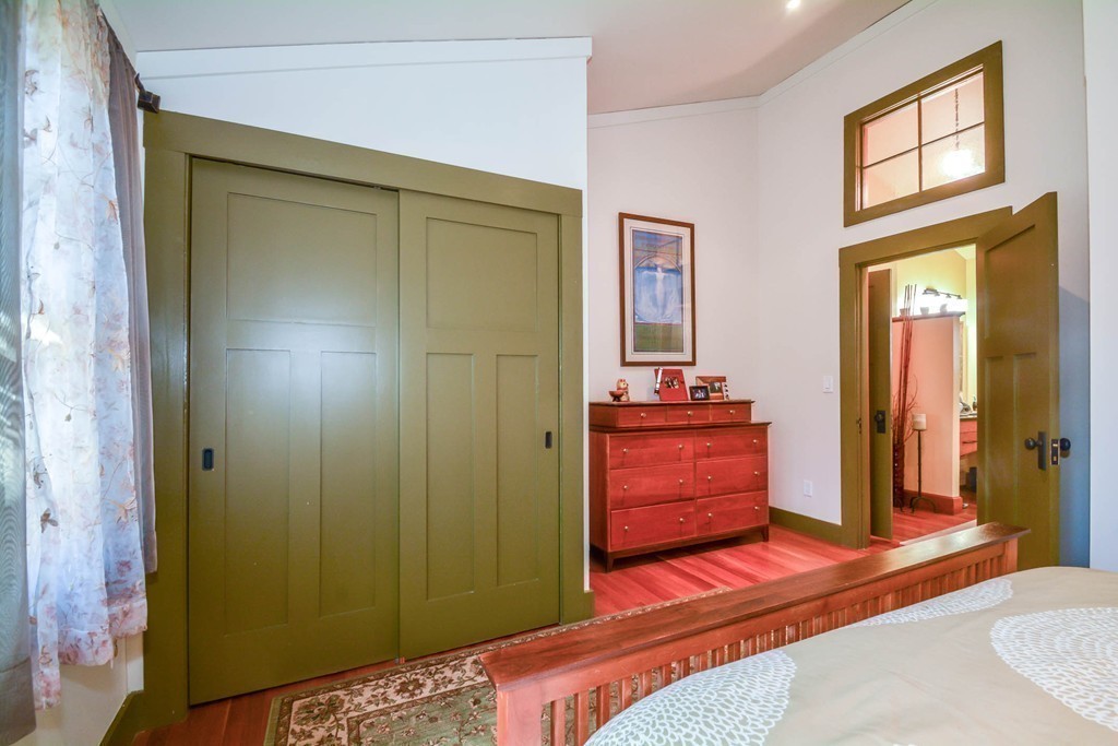 129 Howard Street Reading, MA 01867 - Photo 17 of 30 Gallery Image 17