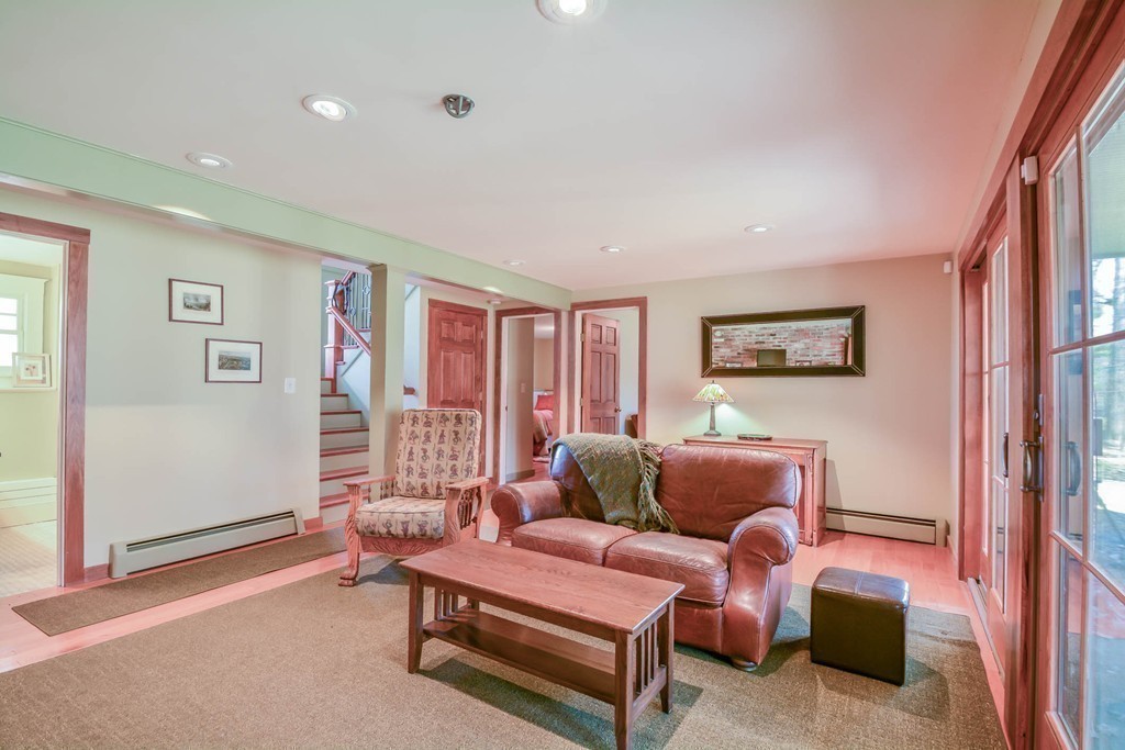 129 Howard Street Reading, MA 01867 - Photo 20 of 30 Gallery Image 20
