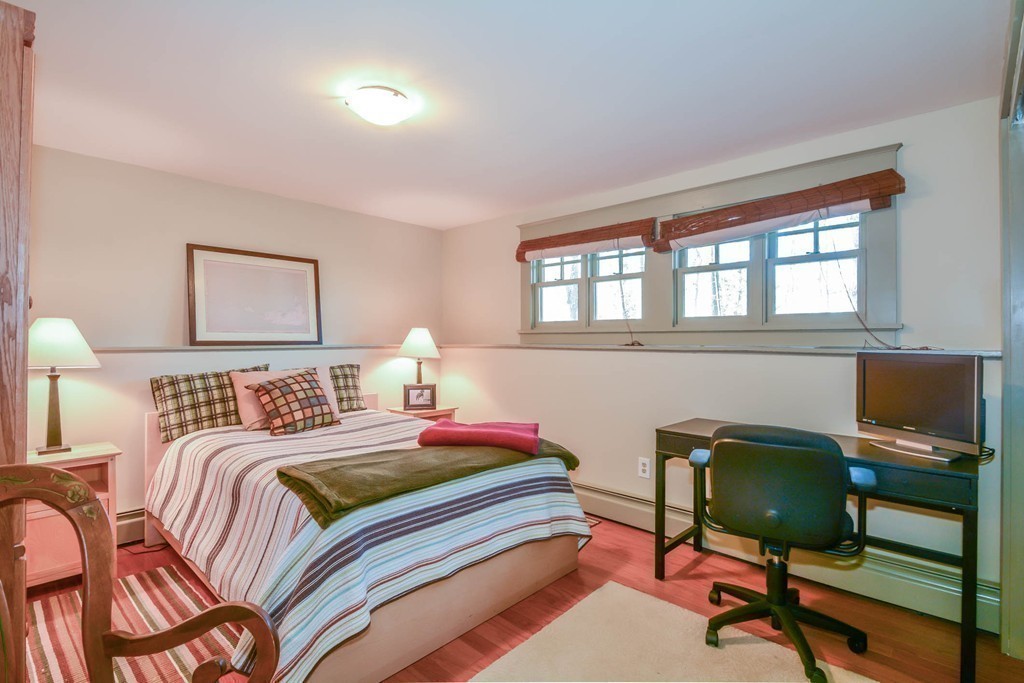 129 Howard Street Reading, MA 01867 - Photo 21 of 30 Gallery Image 21