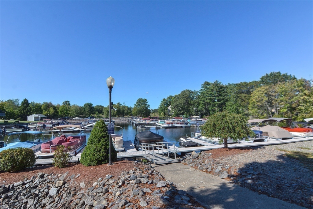 201 Treasure Island Road, Unit 201 Webster, MA 01570 - Photo 34 of 39