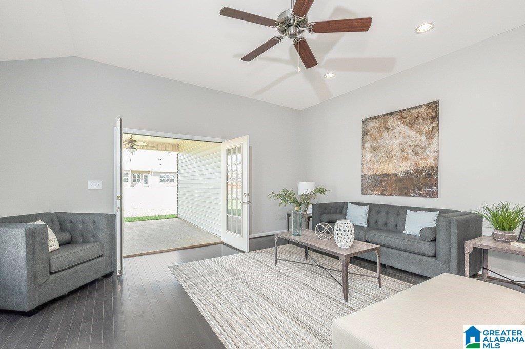 833 Michelle Manor Calera, AL 35040 - Photo 6 of 43
