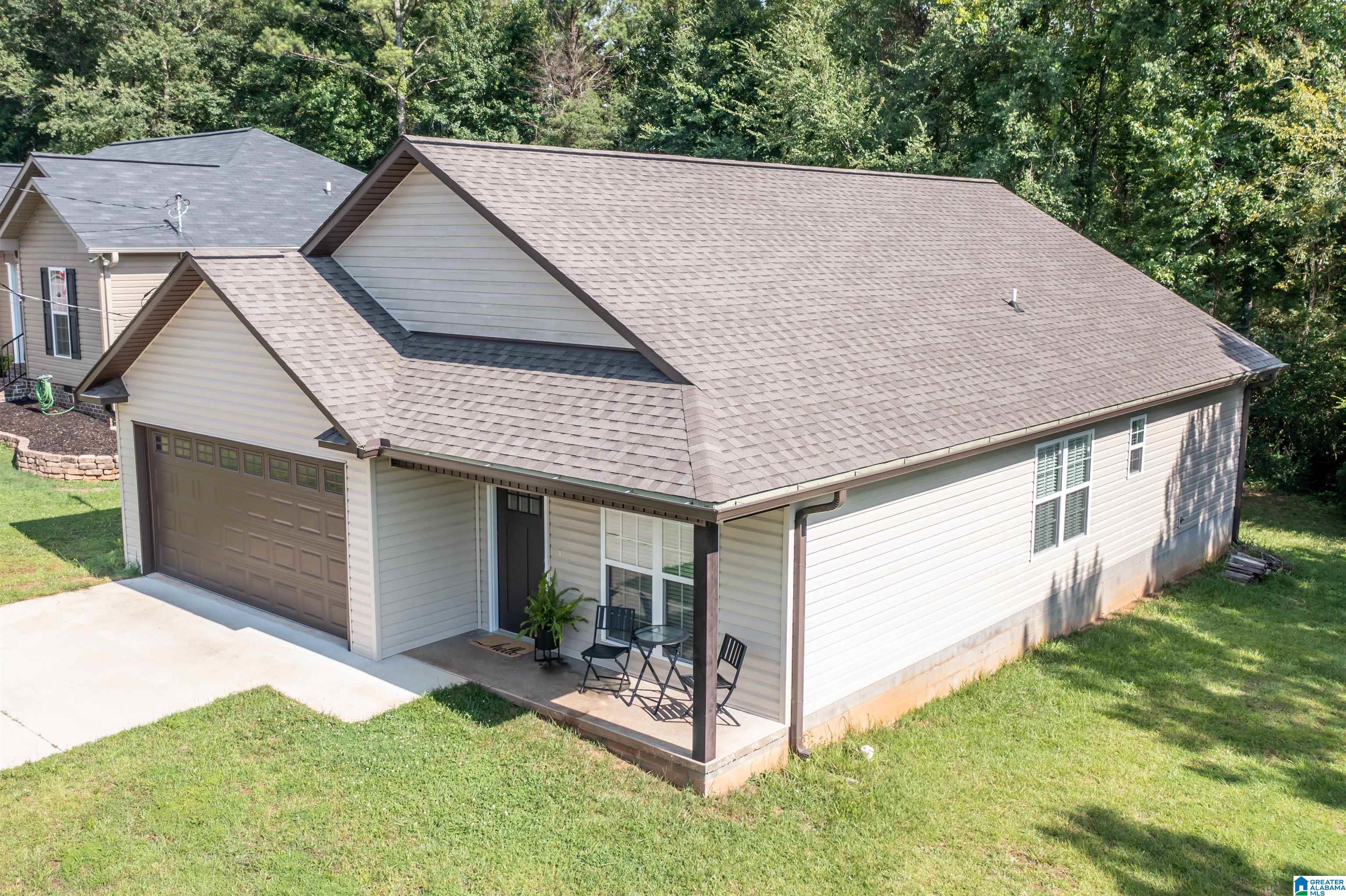 1007 Groves Pass Jacksonville, AL 36265 - Photo 2 of 24