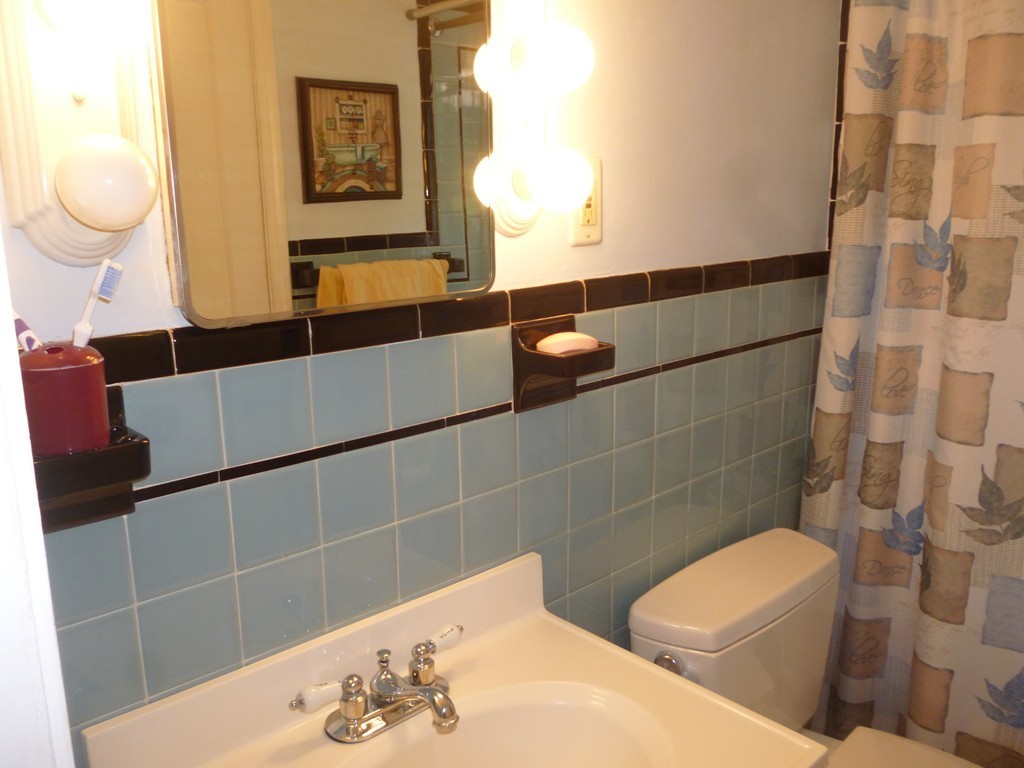 13 Harwich Street Worcester, MA 01607 - Photo 8 of 14 Gallery Image 8