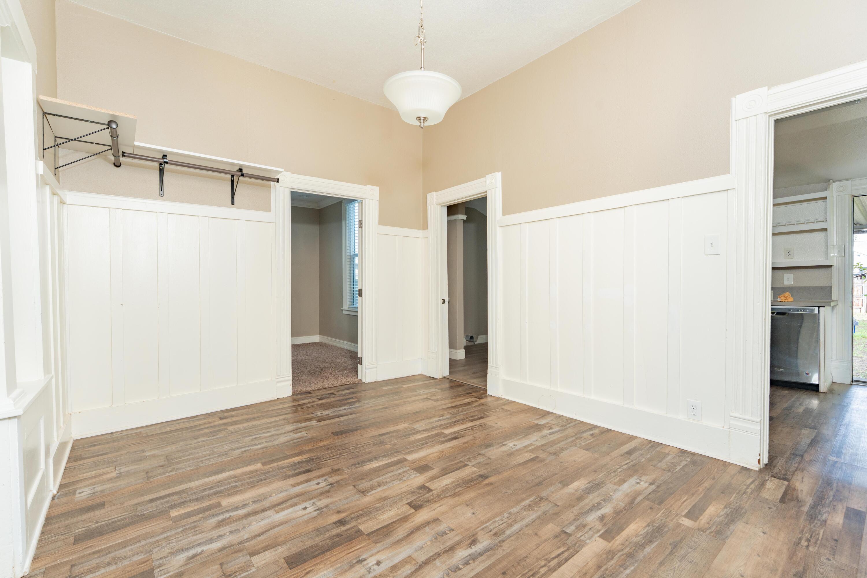 533 South Kaweah Avenue Exeter, CA 93221 - Photo 11 of 39