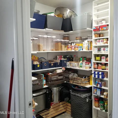 $2,500 | 14975 Greenwell Circle, Biloxi, MS 39532