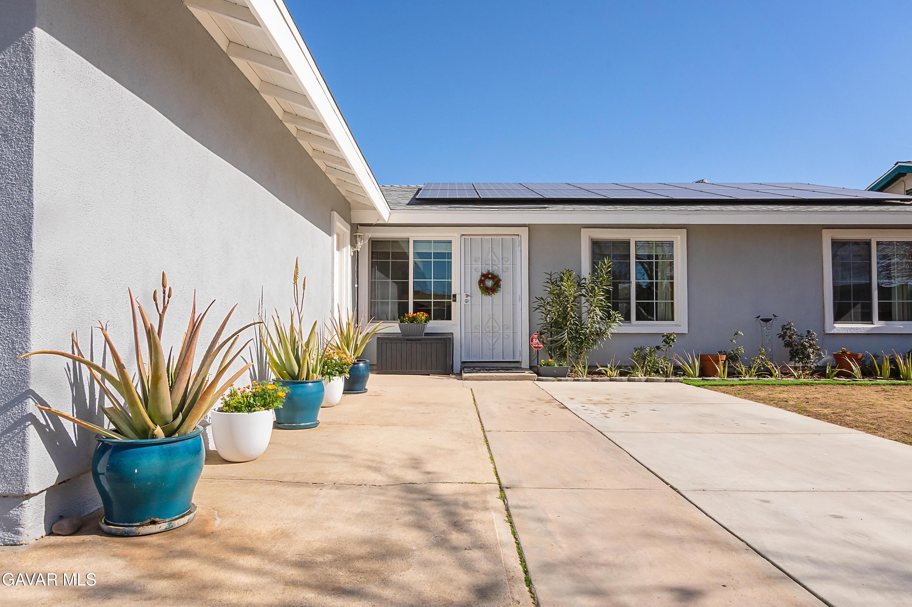 42860 Alep Street Lancaster, CA 93536 - Photo 3 of 34 SFP_2629
