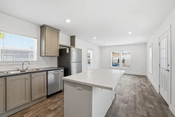 $99,900 | 1267 Onondaga Street Northeast, Fridley, MN 55432