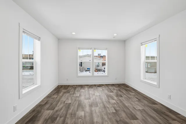 $99,900 | 1267 Onondaga Street Northeast, Fridley, MN 55432