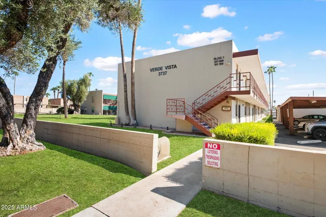 $350,000 | 3737 East Turney Avenue, Unit 206, Phoenix, AZ 85018