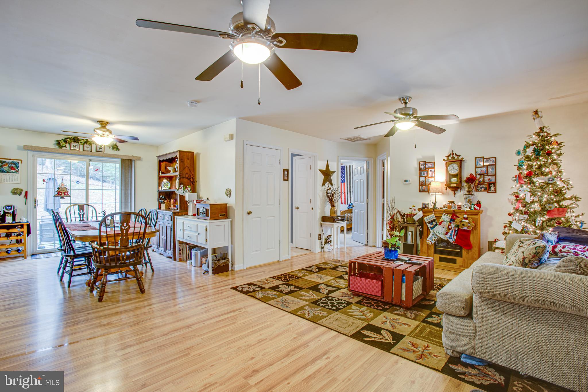136 Quarry Road Stafford, VA 22554 - Photo 4 of 54 Gallery Image 4