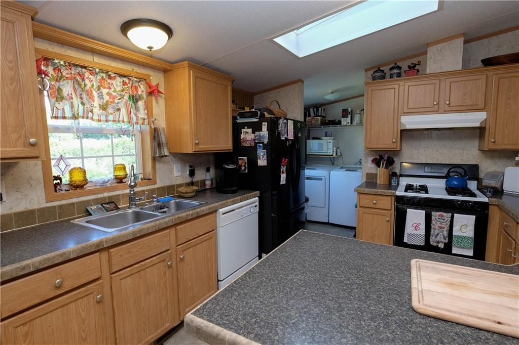 619 Barnestown Road Hope, ME 04847 - Photo 2 of 24 Photo
