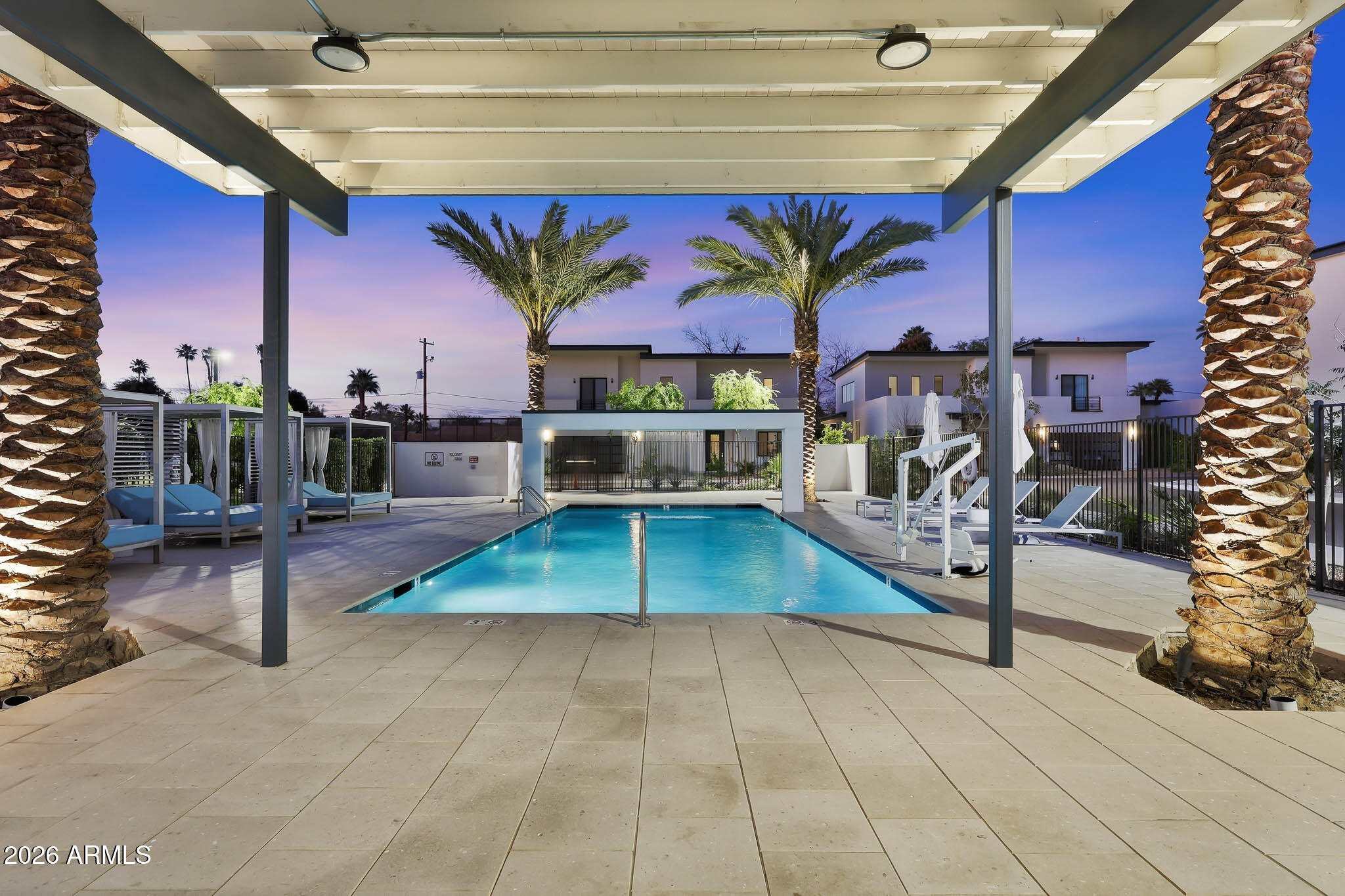 100 West Northern Avenue, Unit 6 Phoenix, AZ 85021 - Photo 31 of 32 Twilight (18)
