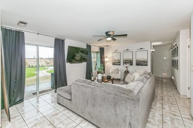 $410,000 | 201 Exie Lane, Dinuba, CA 93618