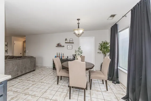 $410,000 | 201 Exie Lane, Dinuba, CA 93618