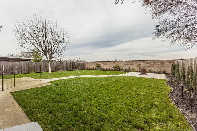 $410,000 | 201 Exie Lane, Dinuba, CA 93618