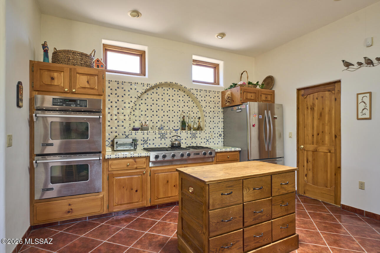 14075 South Sunglow Road Pearce, AZ 85625 - Photo 12 of 42 L_Interior House Kitchen 2