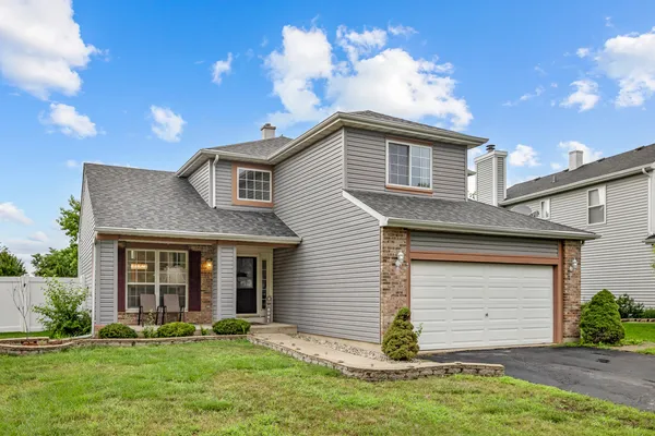$3,300 | 836 Tallgrass Drive, Bartlett, IL 60103