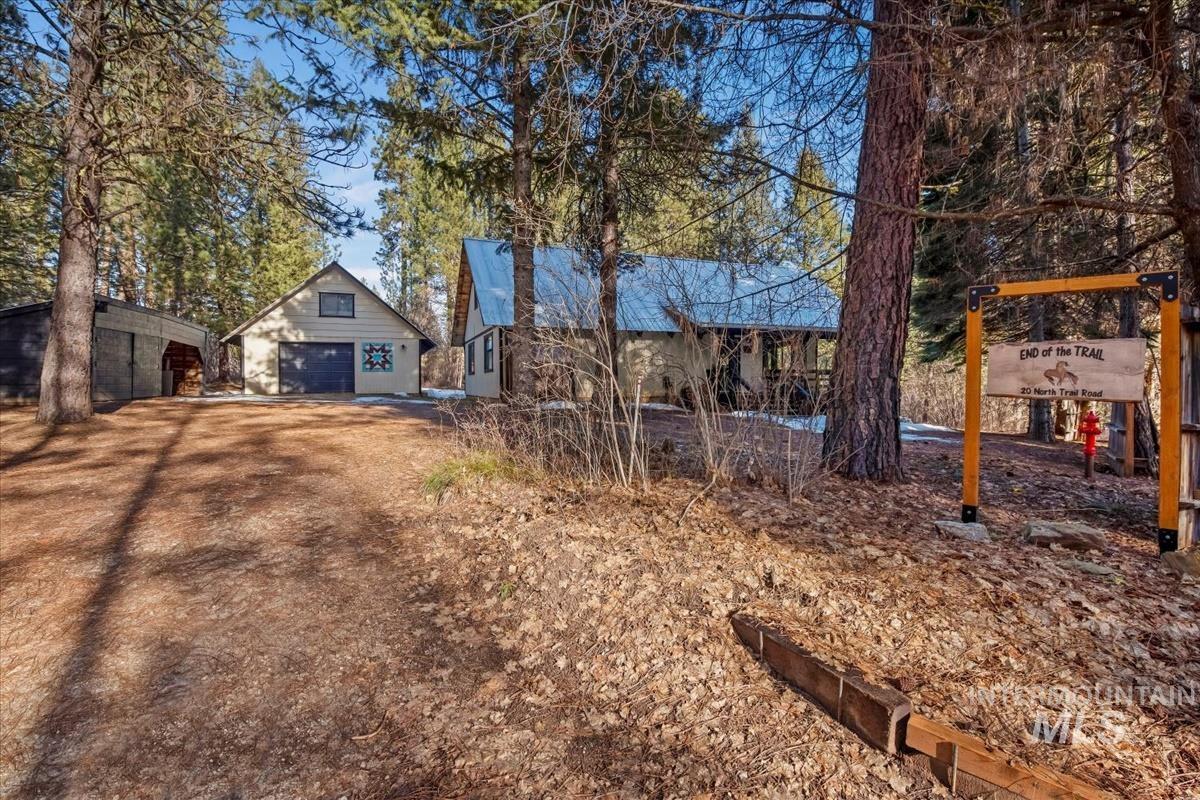 20 North Trail Road Garden Valley, ID 83622 - Photo 3 of 29