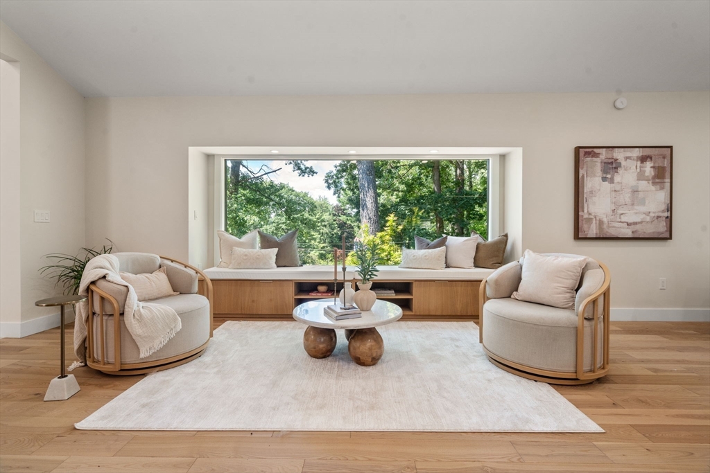 27 Rutgers Road Andover, MA 01810 - Photo 5 of 41 Gallery Image 5