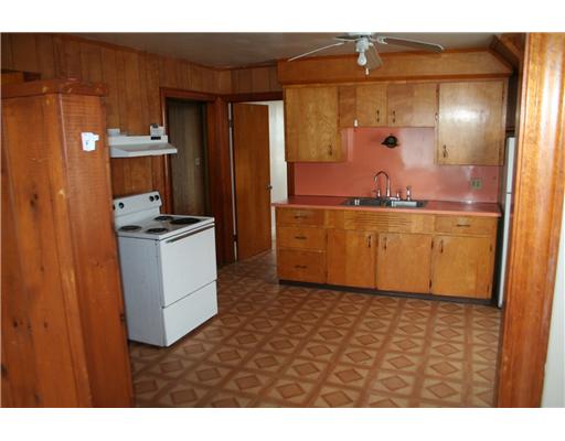 32 3rd Avenue Woonsocket, RI 02895 - Photo 7 of 10 Kitchen.