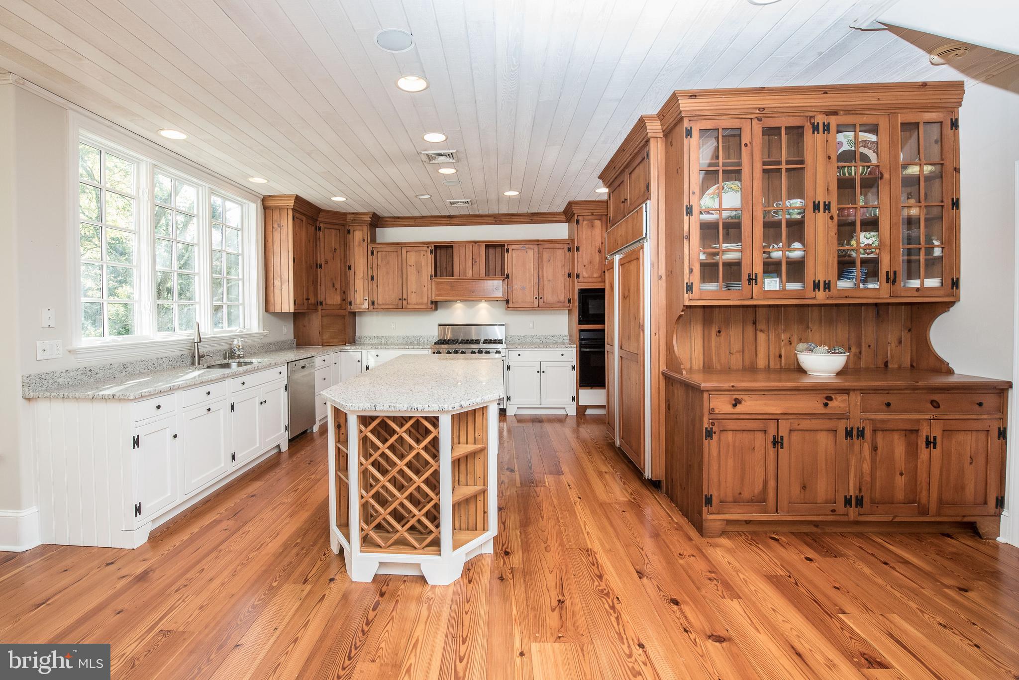133 Brooke Farm Road Wayne, PA 19087 - Photo 18 of 45 Well Equipped Gourmet Kitchen